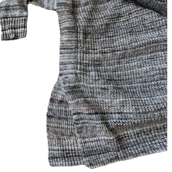 Oversized V-Neck Loose Knit Sweater - Jillian & Nicole - Size L - EUC - Picture 7 of 10